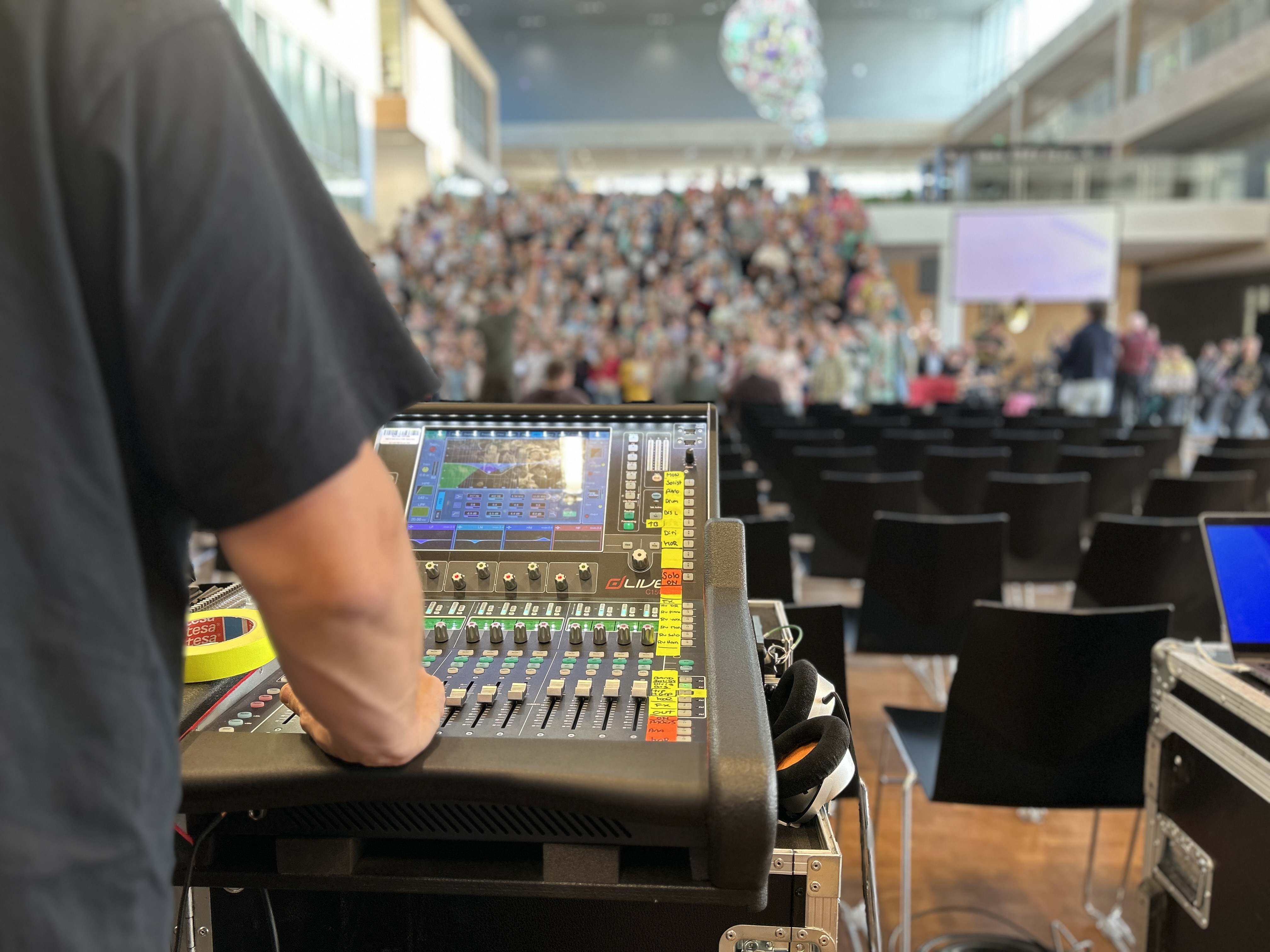 Med bigband og jazztoner: Man bliver glad i låget