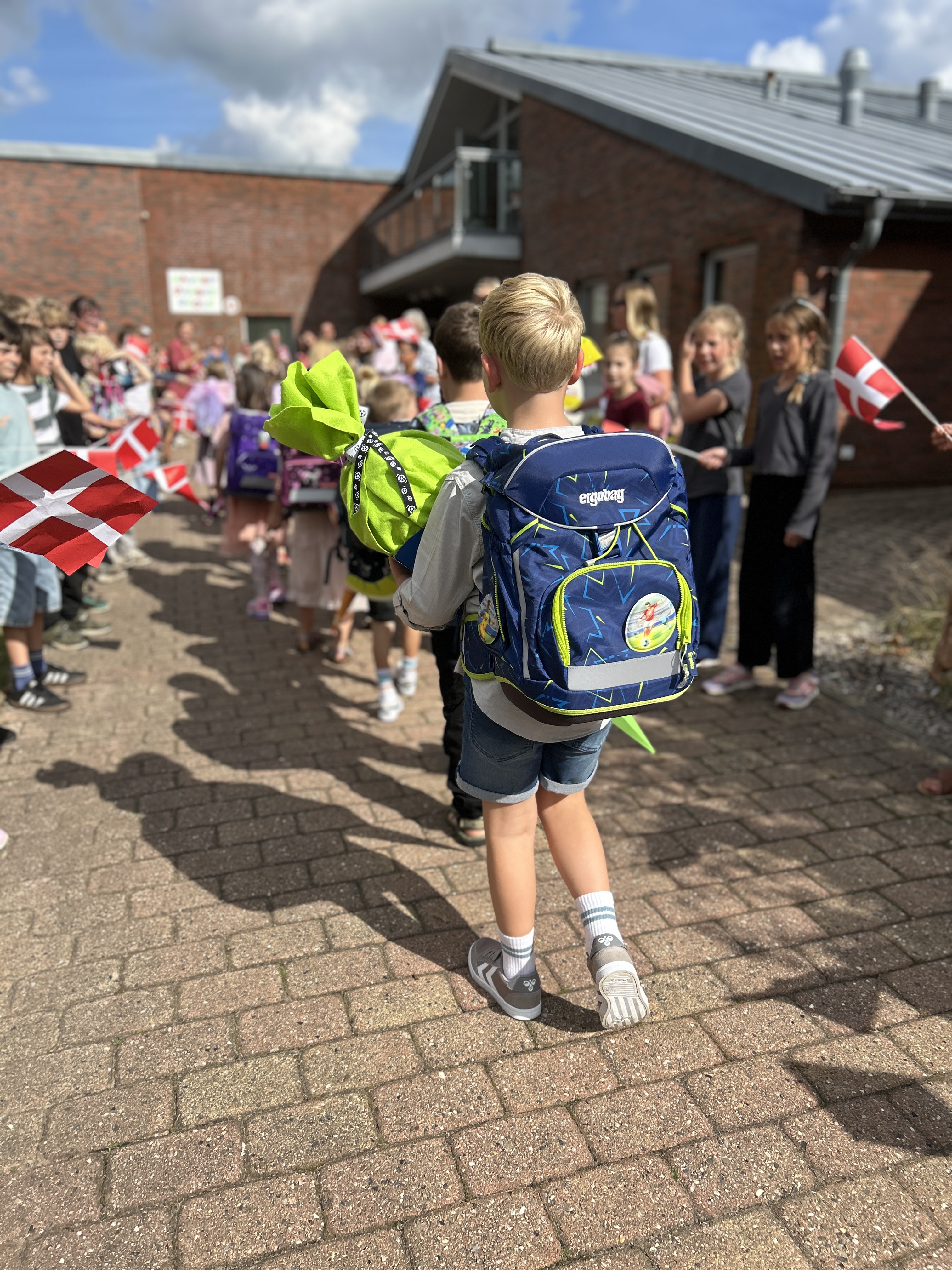 Så er vi i gang igen